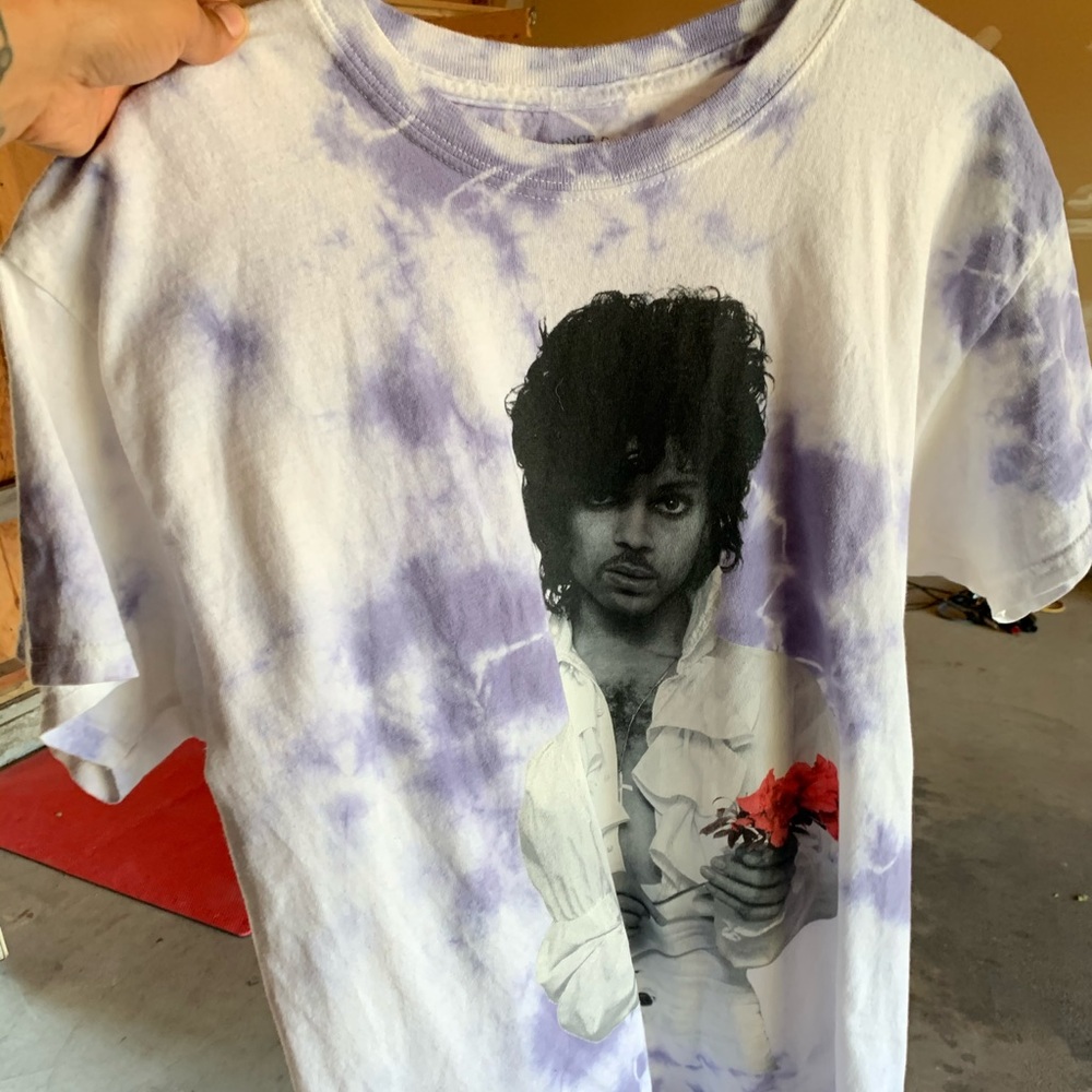 Graphic Tee!